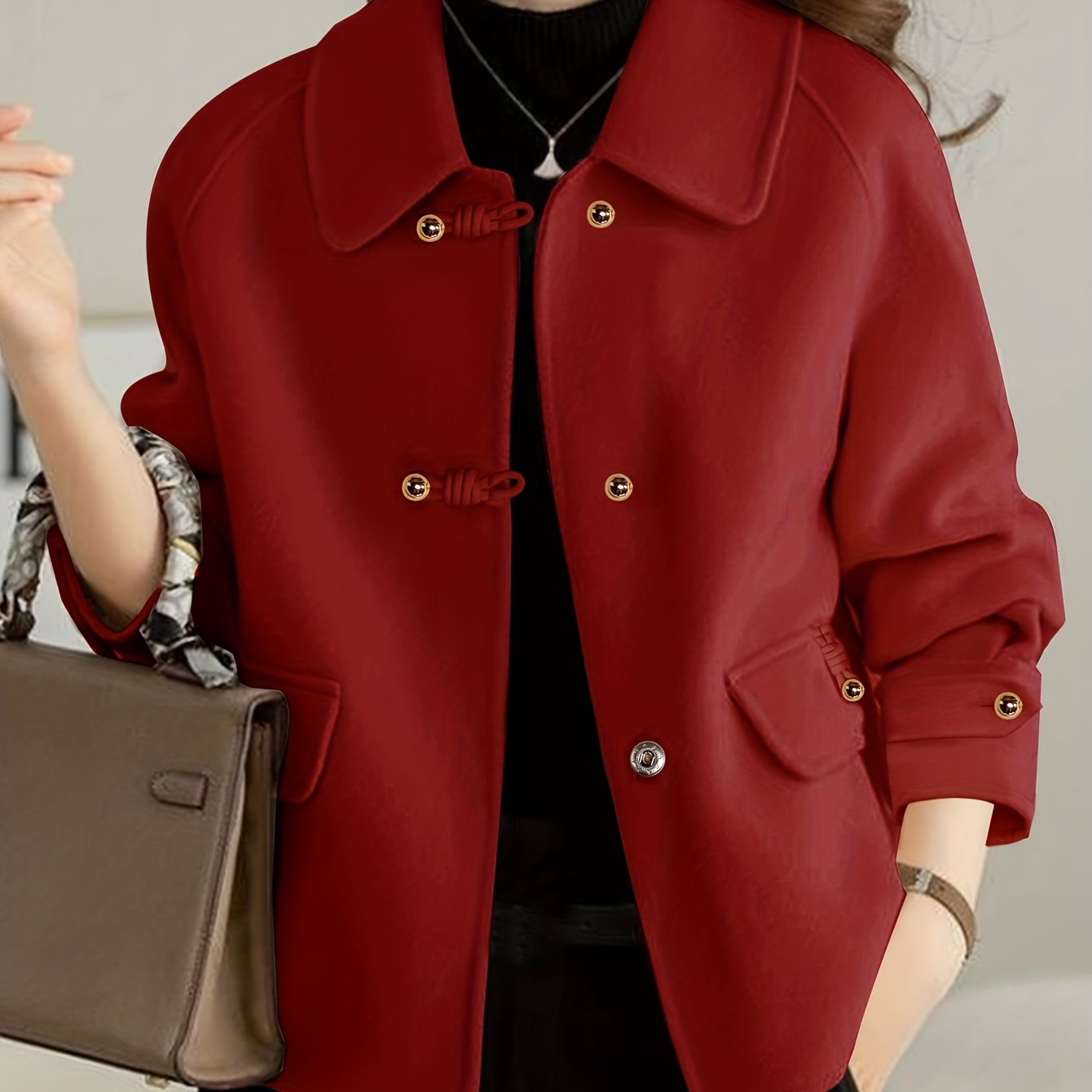 Elegante tweedblazer voor dames met Peter Pan-kraag en parelknopen.