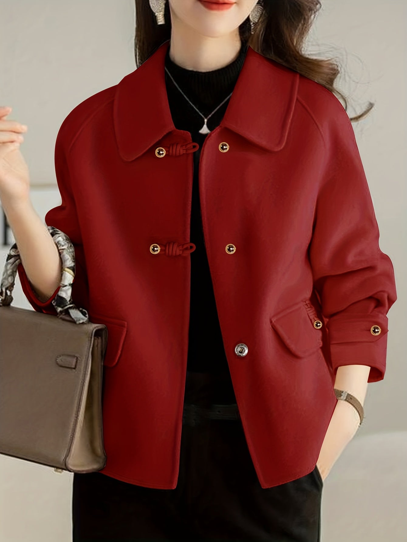 Elegante tweedblazer voor dames met Peter Pan-kraag en parelknopen.